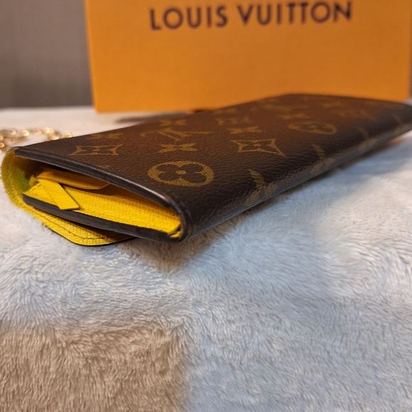 Louis Vuitton Emilie Monogram Wallet - Picture 12 of 16